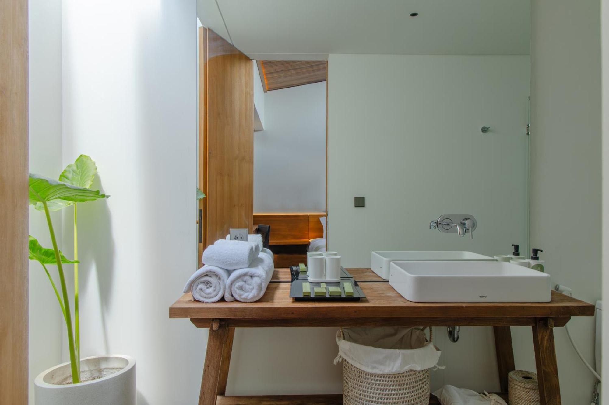 Domisili Villas Canggu Bali By Fays Hospitality Exterior foto